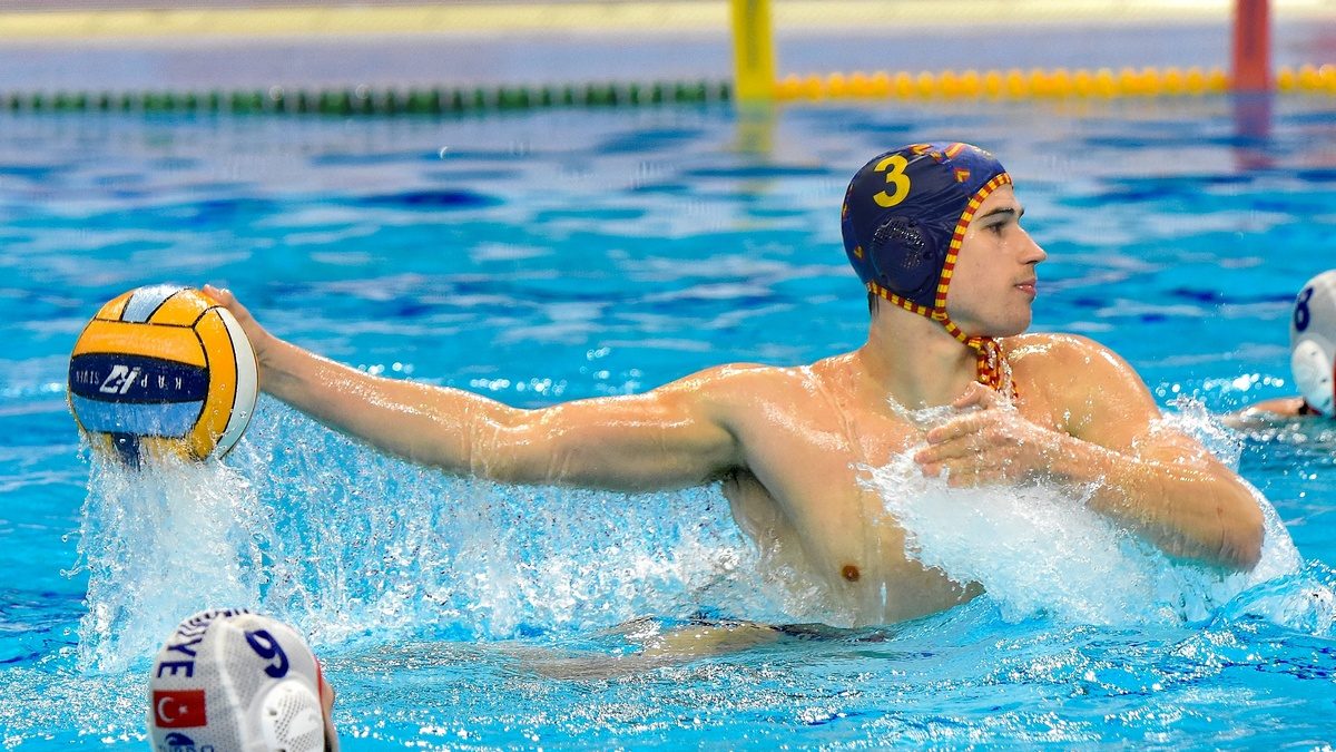 Barceloneta cruises to Spanish League final - Total Waterpolo